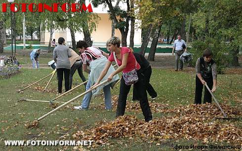 Сегодня в Ковалевском парке наводили марафет